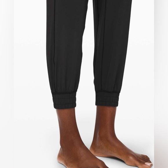 Lululemon Sun Setter Jogger - Picture 5 of 5